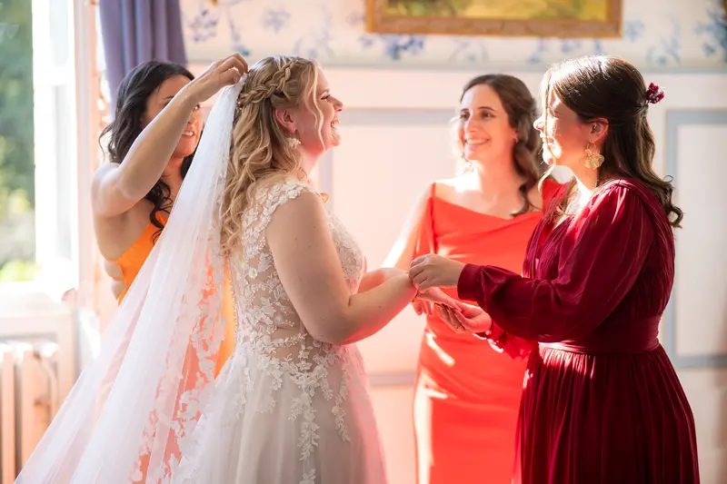 Préparatifs - Sourires et excitation